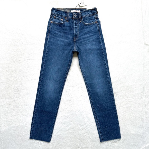 Levis Premium Wedgie Straight High Rise Button Fly Salsa Roll Stretch Jeans - Picture 7 of 12